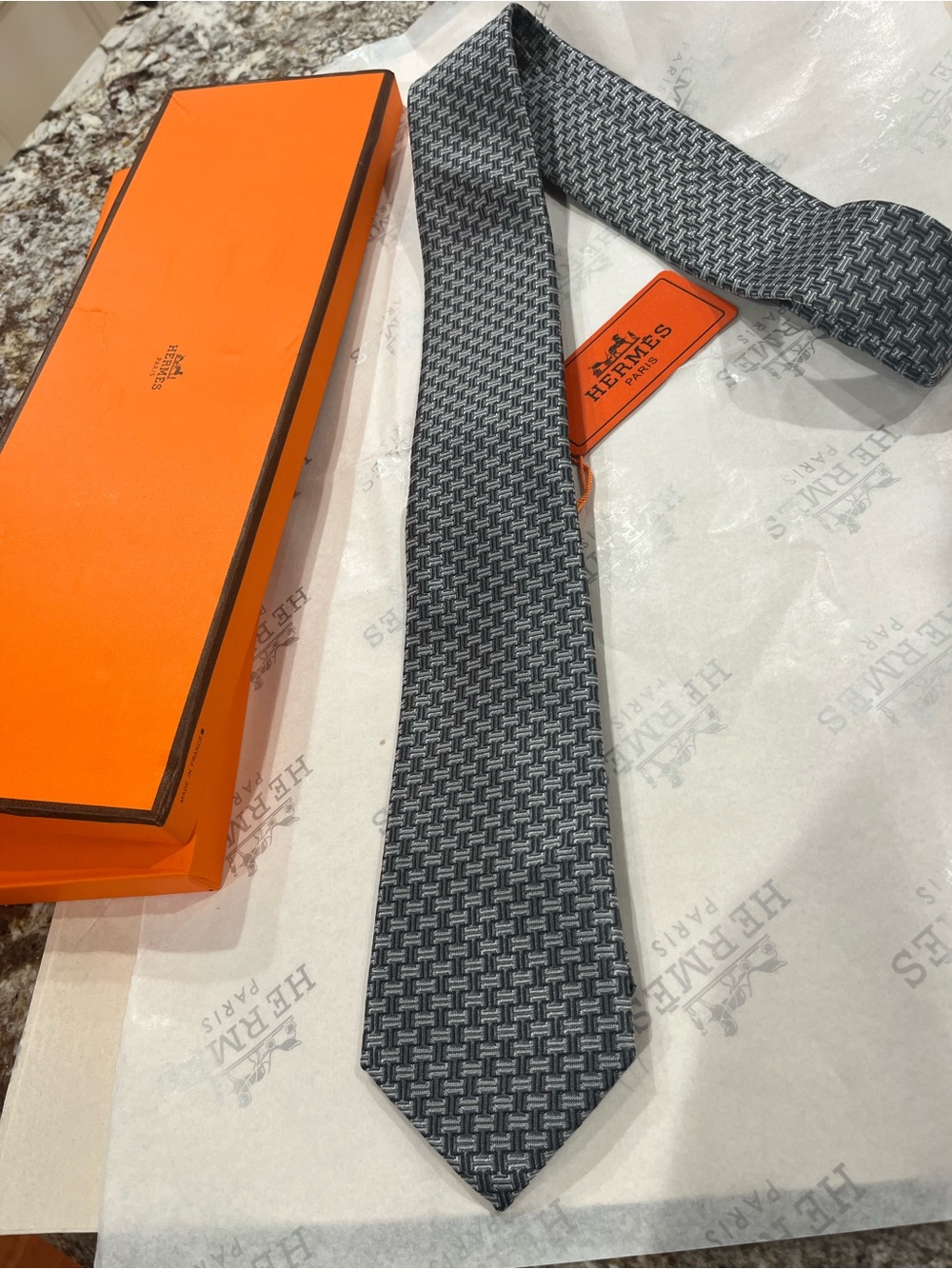 Men's Grey Patterned Silk Tie